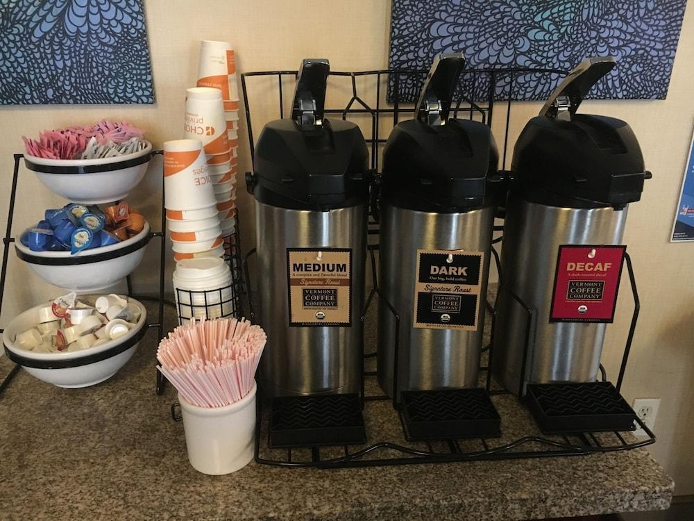 Comfort Inn & Suites Burlington Luaran gambar