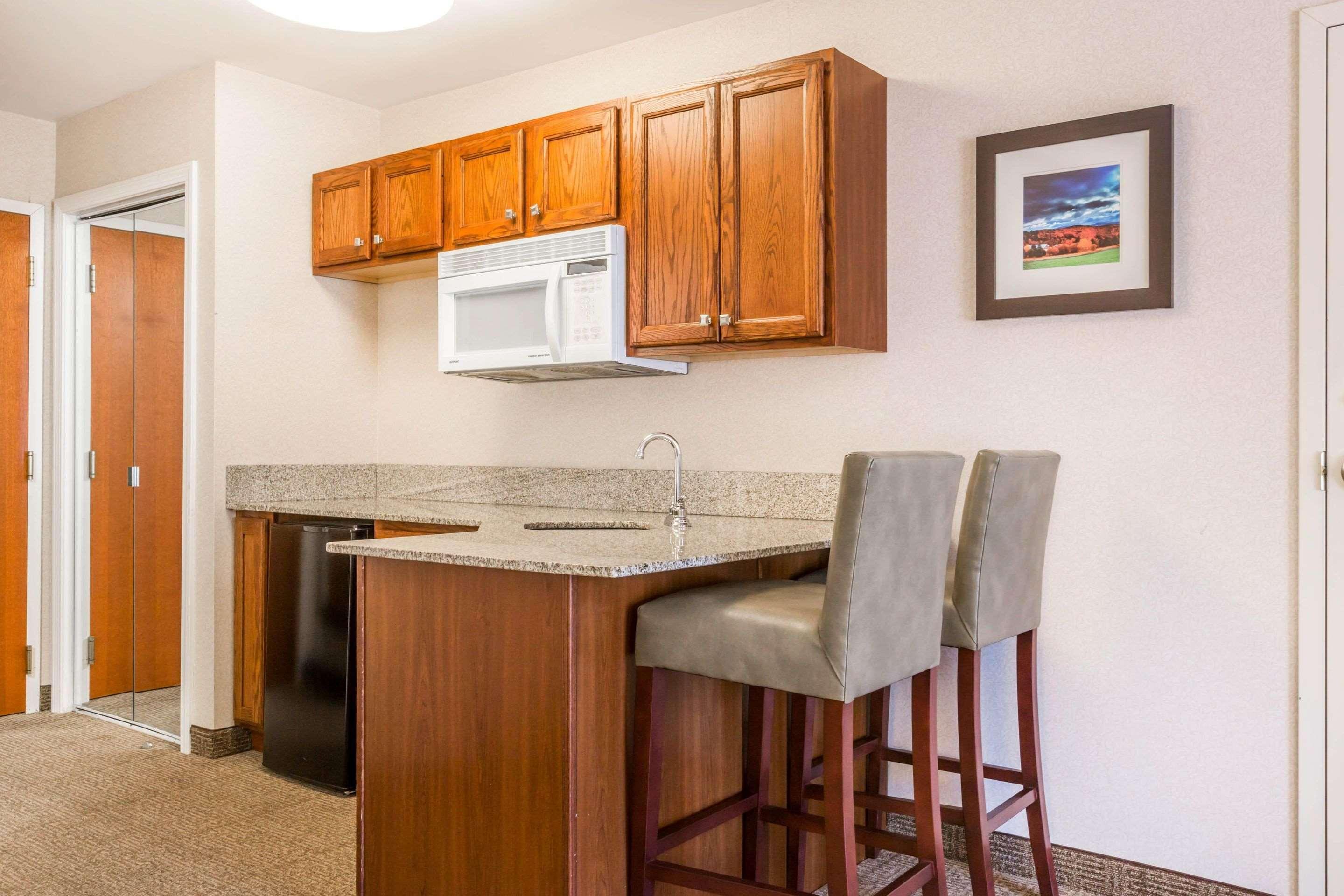 Comfort Inn & Suites Burlington Luaran gambar