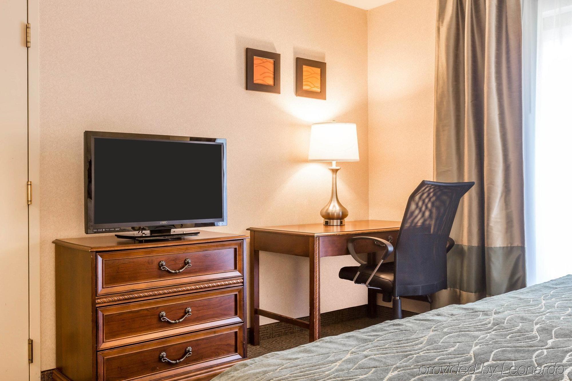 Comfort Inn & Suites Burlington Luaran gambar